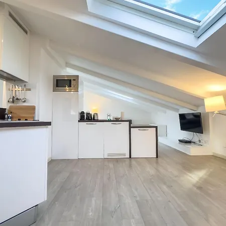 Tony Allard By Winsome Destination 4b *